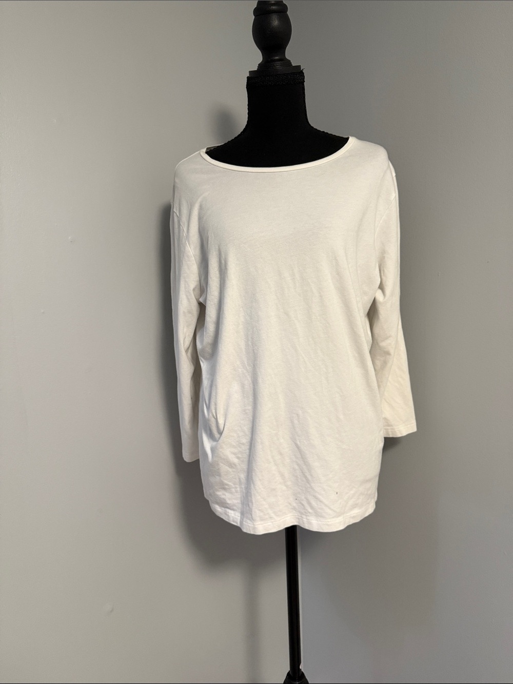 Chico's White Long Sleeve Boatneck Tee